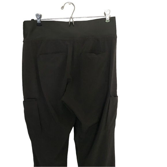 Athleta Sutton Joggers in Arbor Olive Green - Picture 6 of 8